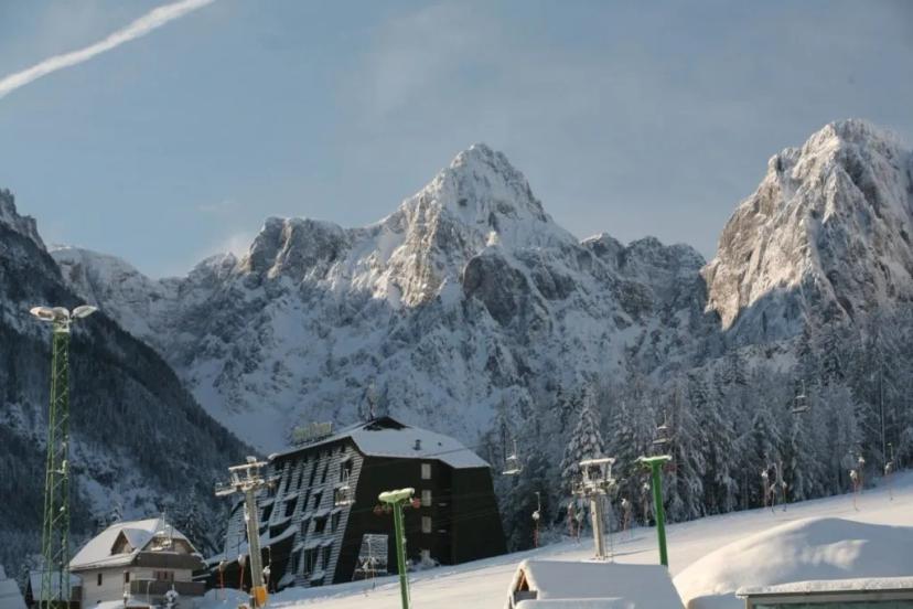Hotel Alpina image 3
