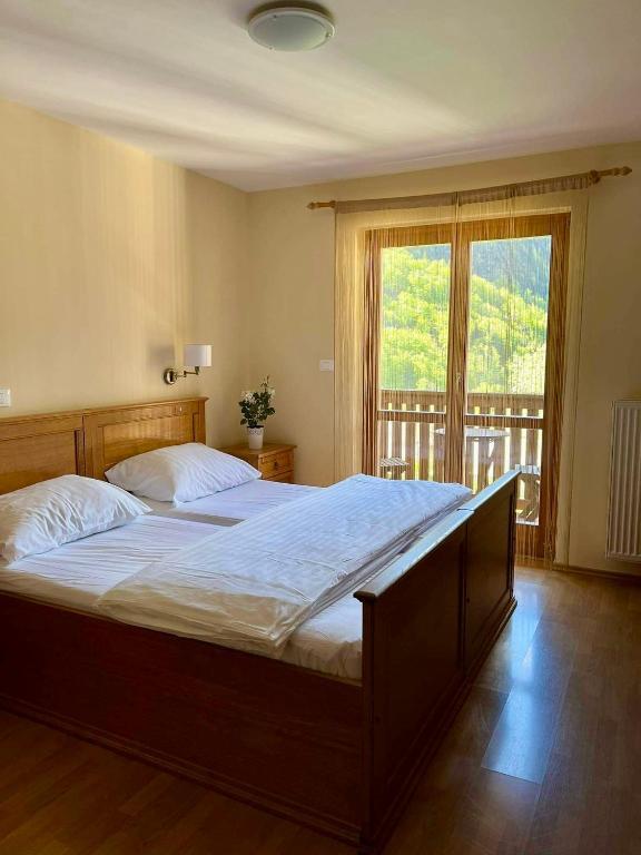 Hotel Alpino image 1