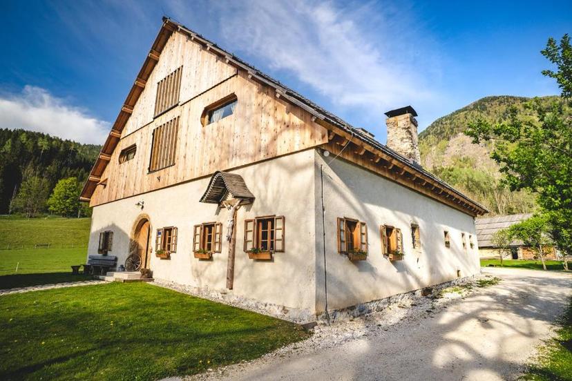 Tourist Farm Šenkova Domačija image 1