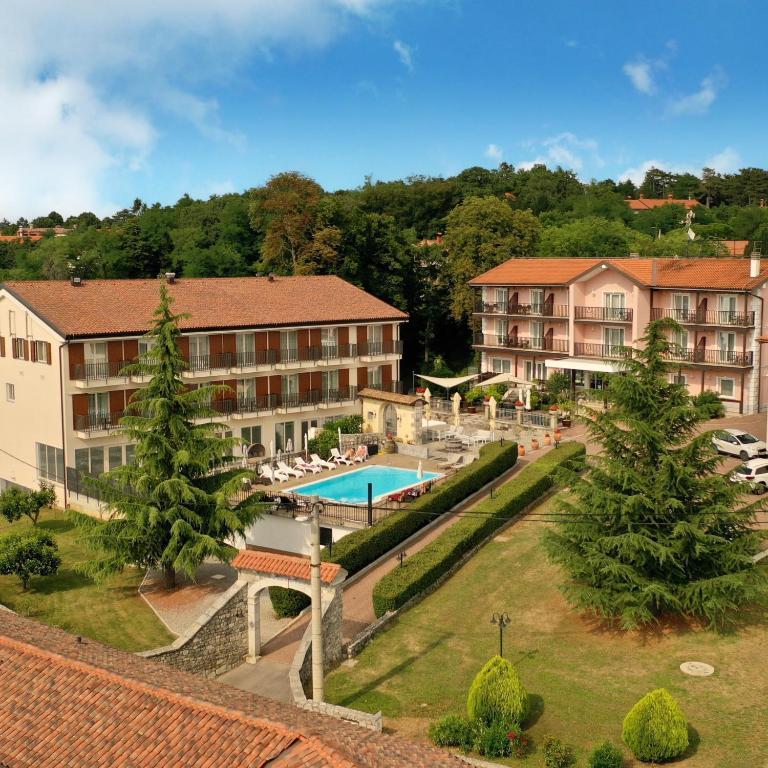 Hotel Grahor image 1