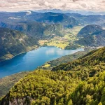 Het uitzicht op het meer van Bohinj vanuit Vogel